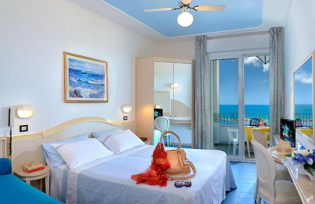 Hotel Moderno Majestic-1